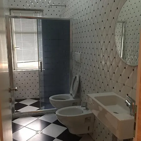 Diamond Ostello Tirana